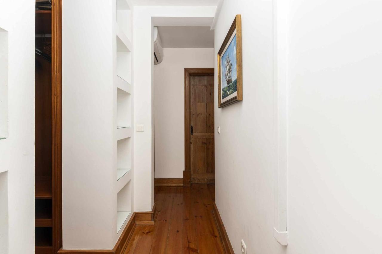 Typical Portuguese Apartment In Sao Bento Lissabon Exterior foto